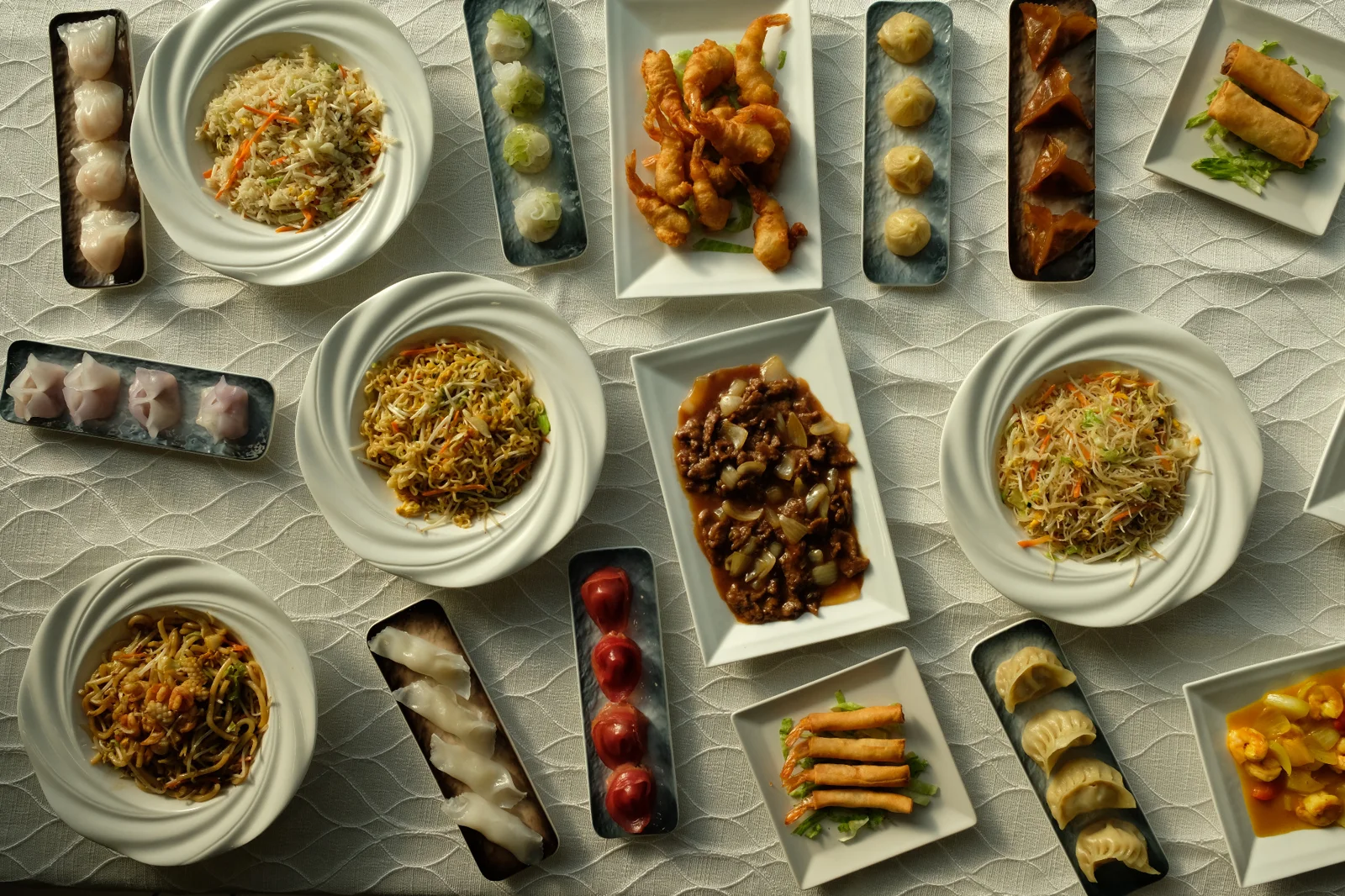 Piatti e specialità gastronomiche fotografati dall’alto